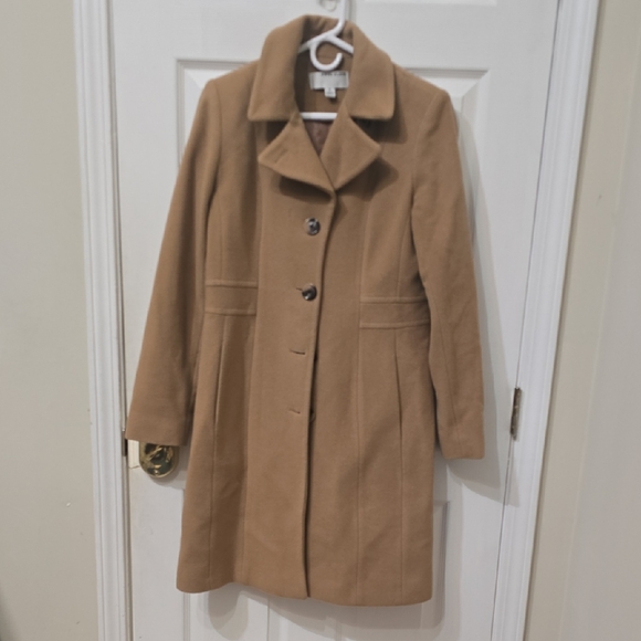 Anne Klein Jackets & Blazers - Anne Klein Classic Tan Trench Coat
